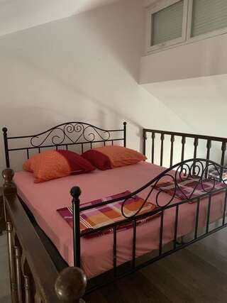 Апартаменты Kuća u Krašićima / Home in Krasici Тиват Апартаменты с 1 спальней-4